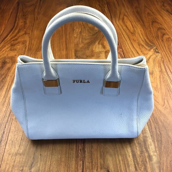 Furla White Leather Bag 🤍 - Picture 3 of 11